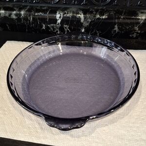 Pyrex Amethyst 229 Fluted Glass Pie Plate, Lavender Purple Pyrex, Bakeware